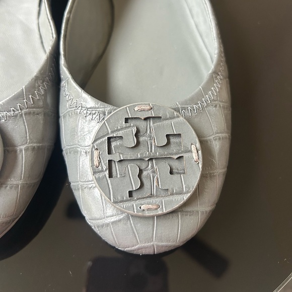 TORY BURCH Minnie Travel Ballet Flat With Leather Logo - Picture 2 of 11